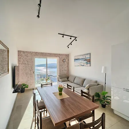 By The Sea Kanica, - 1101 Apartment