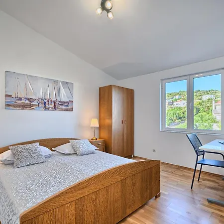 By The Sea Kanica, - 1101 *