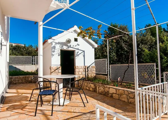 By The Sea Kanica, - 1101 דירה