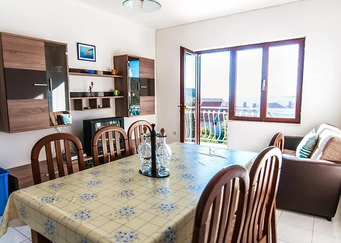 By The Sea Kanica, - 1101